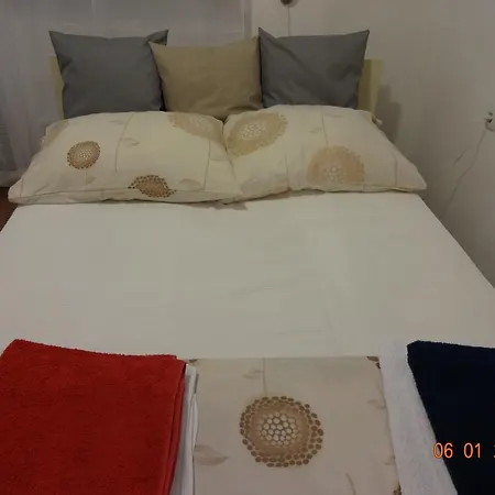 Apartamento Dora & Franka Vir