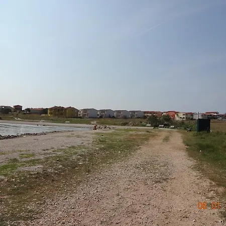 Dora & Franka Apartamento Vir