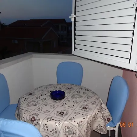 Dora & Franka Apartamento Vir