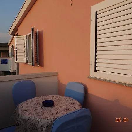Dora & Franka Apartamento Vir